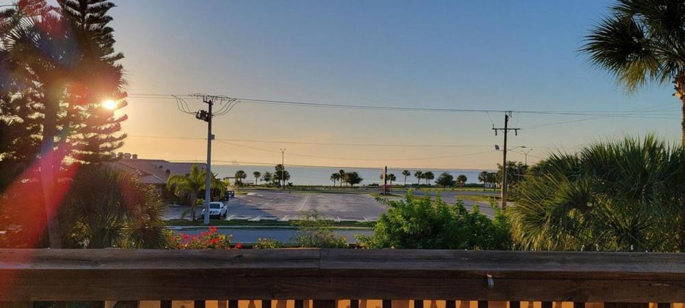 Casa Coquina Del Mar Bed And Breakfast Titusville Exterior foto